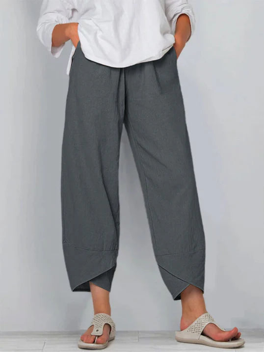Cropped Trousers with Relaxed Shape and Clean Design for Women