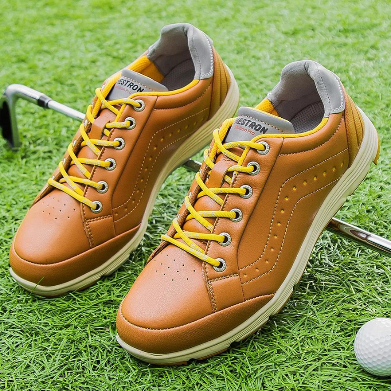 Golf Shoes with Integrated Spikes and Athletic Design for Men