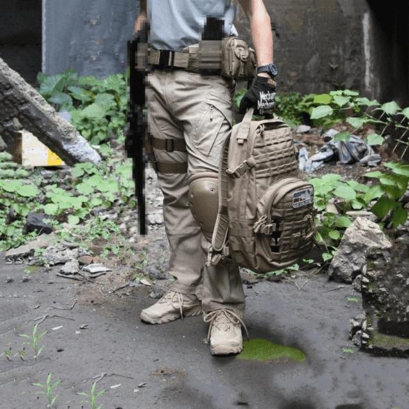Outdoor Cargo Trousers with Flexible Design for Men