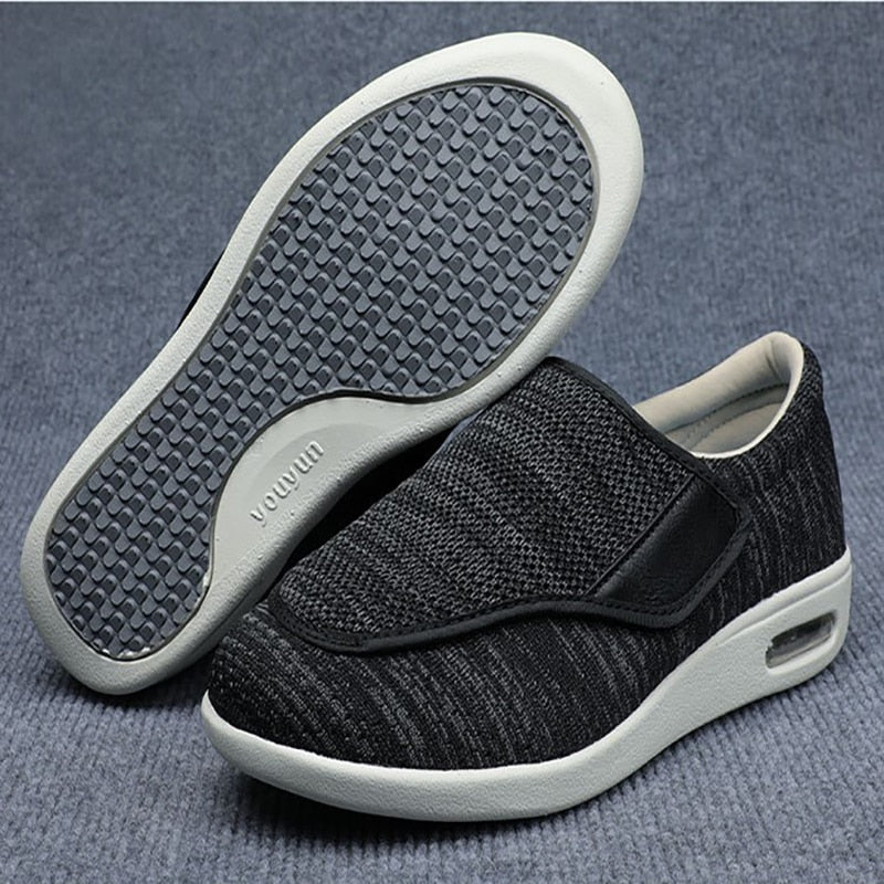 Wide Fit Casual Shoes with Simple Everyday Design for Men