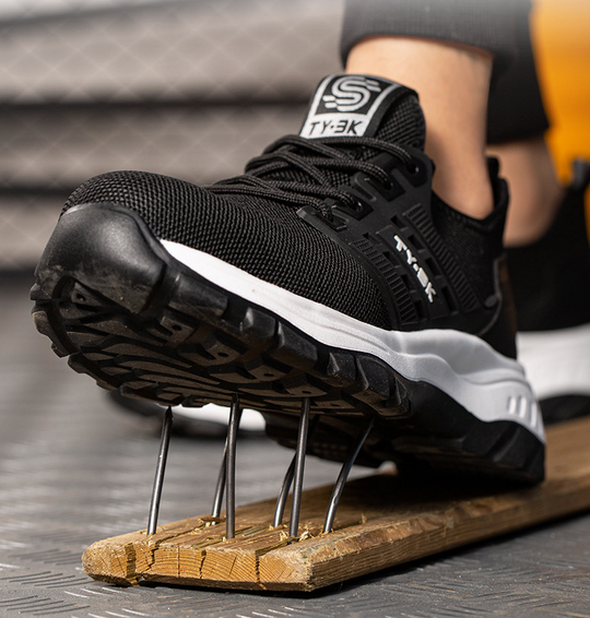 Work Style Protective Sneakers for Men