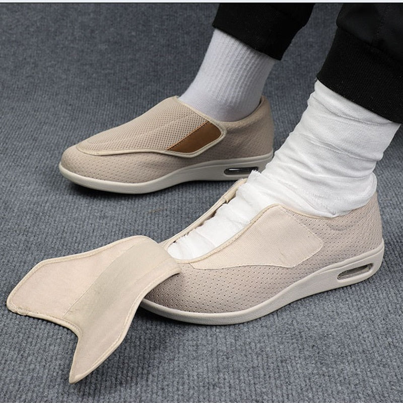 Wide Fit Casual Shoes with Simple Everyday Design for Men