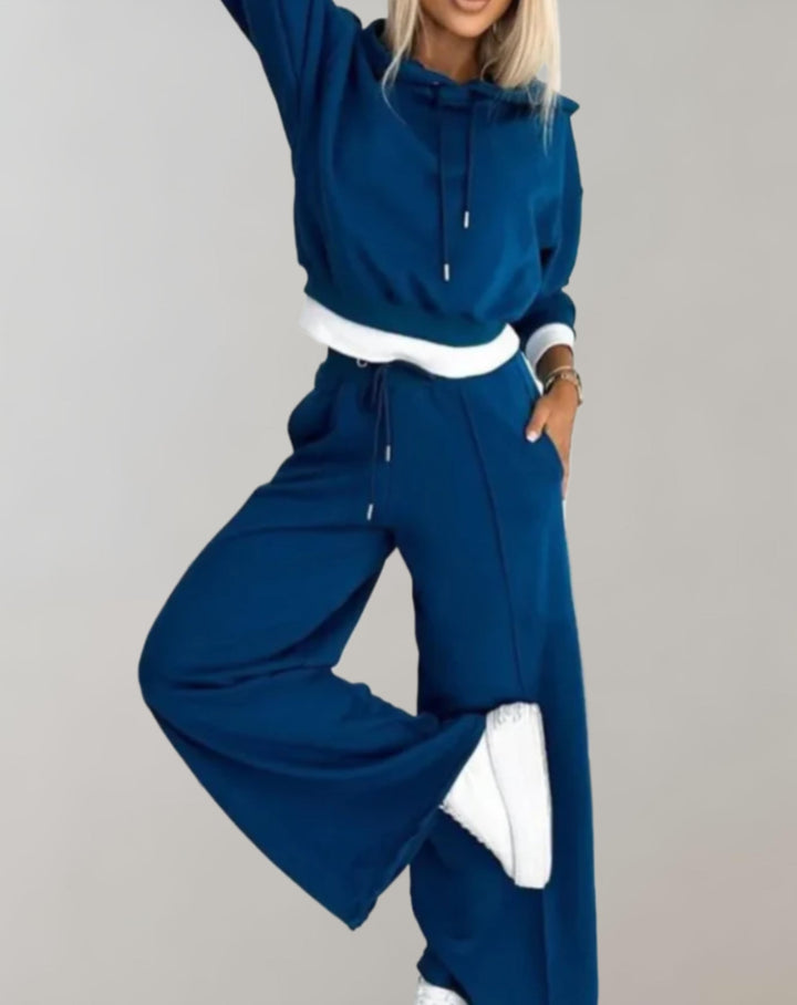 Two Piece Tracksuit Set with Wide Leg Pants for Women