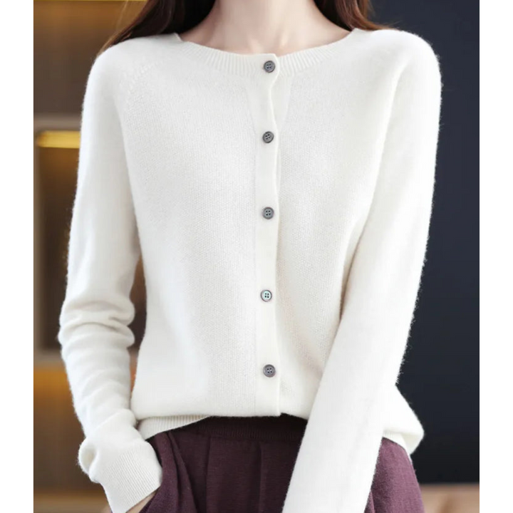 Danielle | Pure merino wool women O-HALS cardigan 3