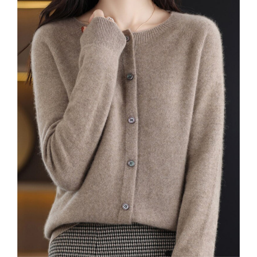 Danielle | Pure merino wool women O-HALS cardigan 9
