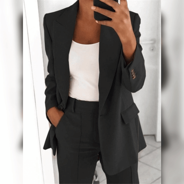 Elegant 2-part suit for women 0