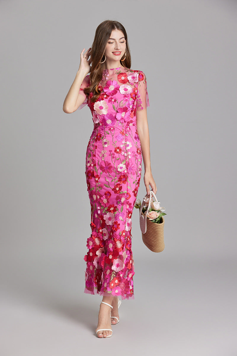 Elegant sleeveless embroidered women's dress | Maxi 4