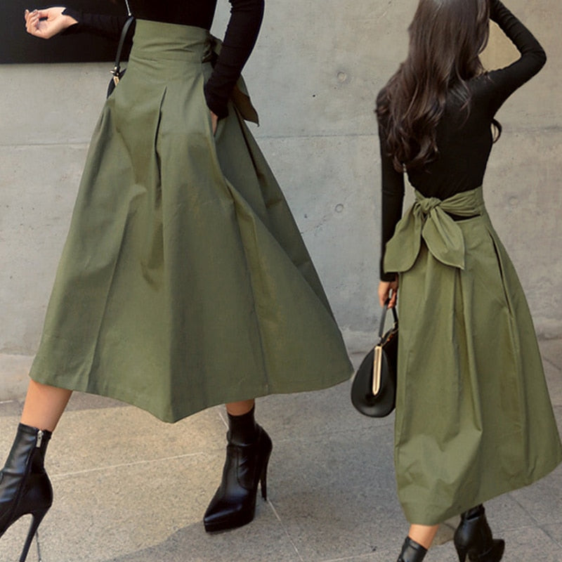 High Waist Midi Skirt with Clean Lines and Flowing Shape for Women