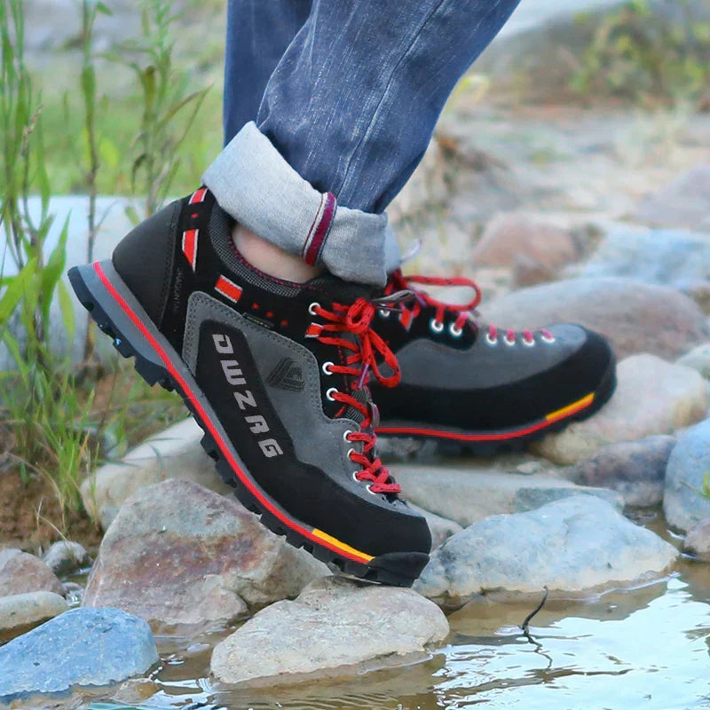 Lace Up Hiking Shoes with Outdoor Design for Men
