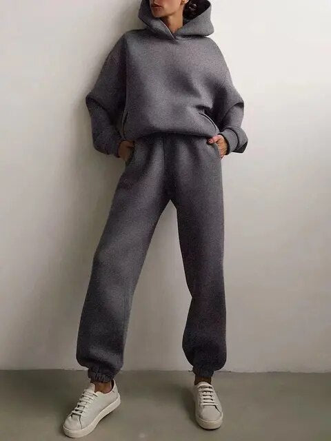 Hood sweater and jogging pants set for women 5
