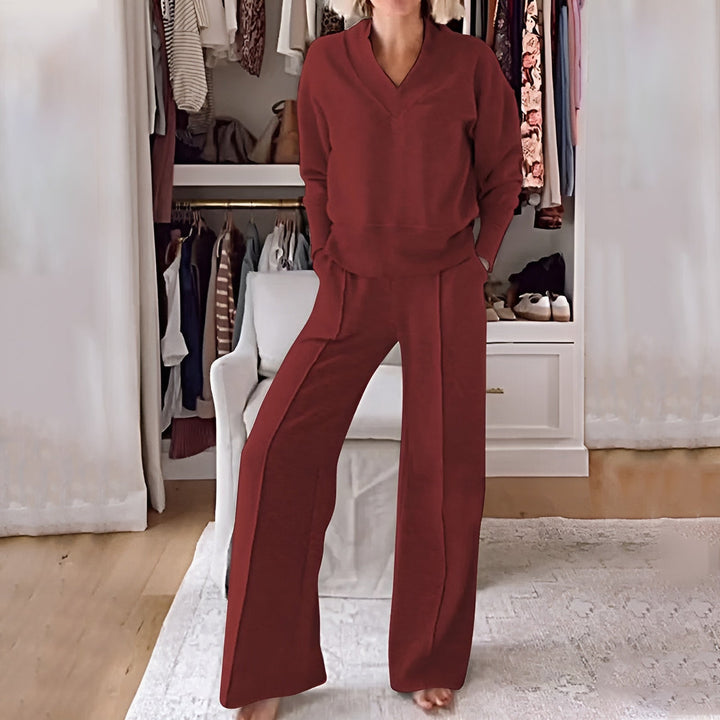 Julia | 2-piece women's tracksuit set 4