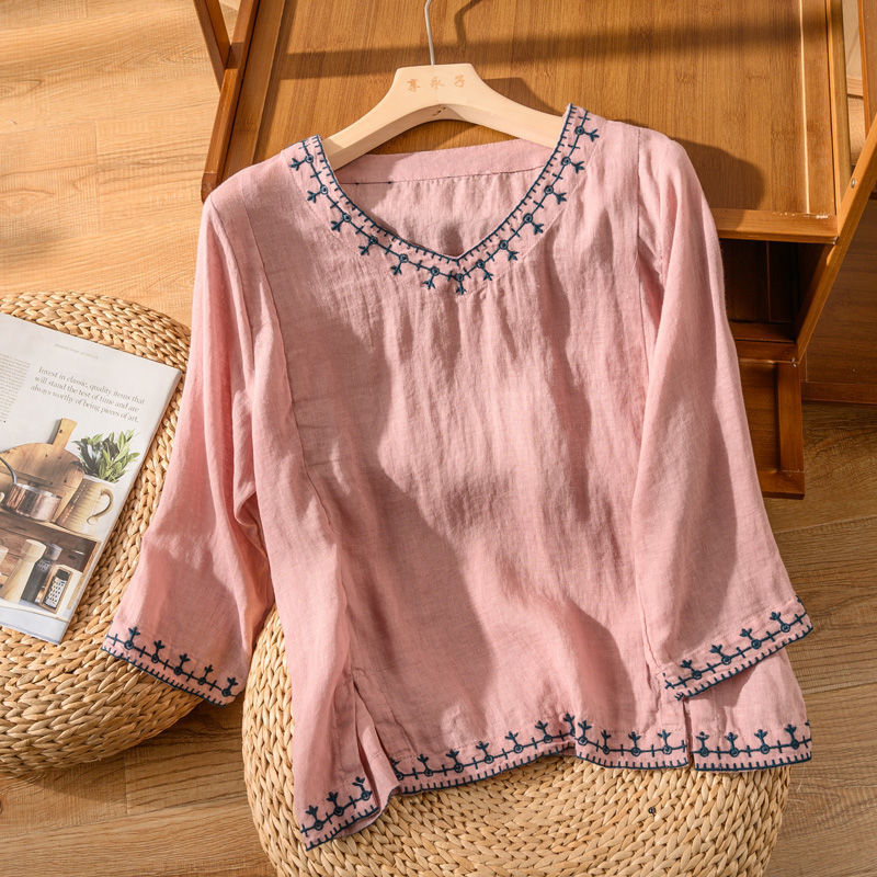 Women's Patterned V-Neck Blouse