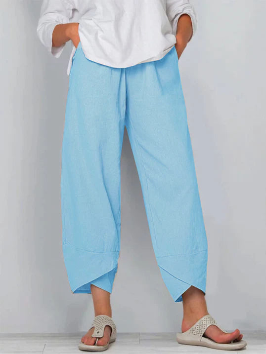 Cropped Trousers with Relaxed Shape and Clean Design for Women
