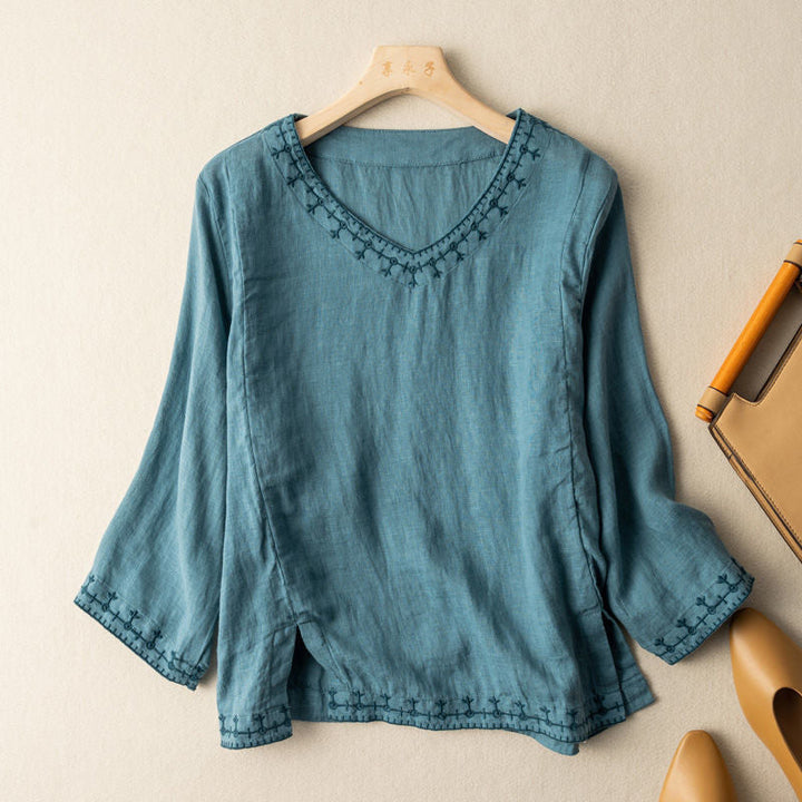 Women's Patterned V-Neck Blouse