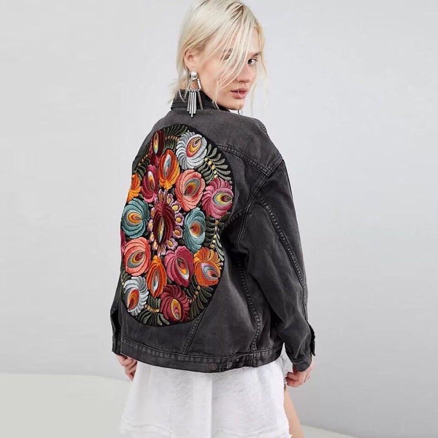 Boho Streetwear Jacket with Relaxed Silhouette for Women