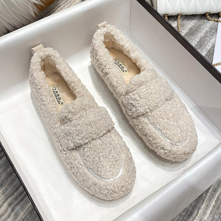 Indoor Slipper Shoes with Padded Design for Women