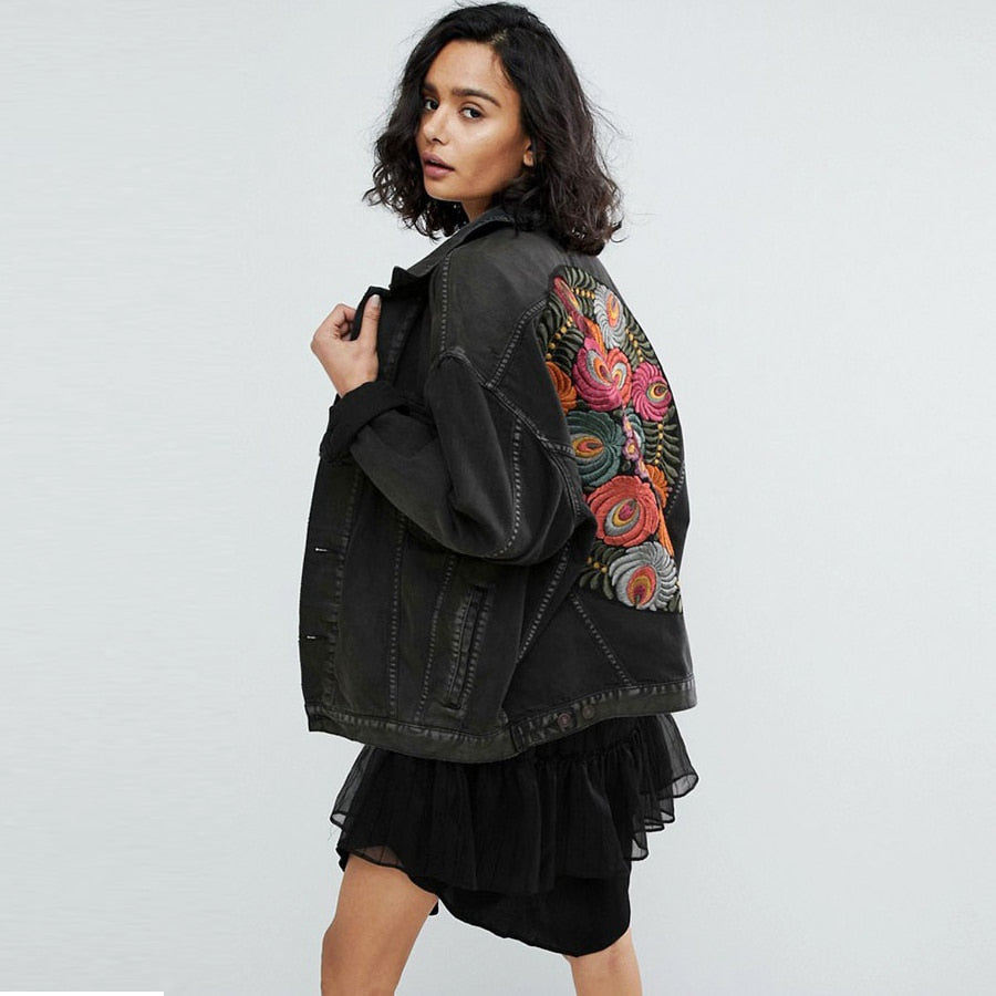 Boho Streetwear Jacket with Relaxed Silhouette for Women