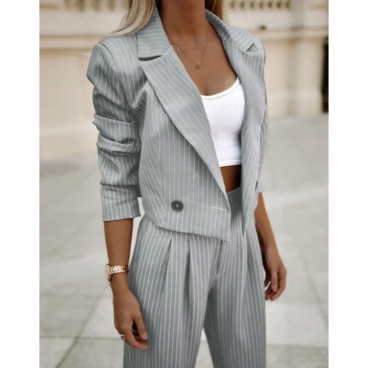 Sienna | Comfortable women's suit 1