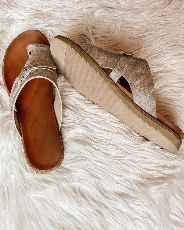 Women’s Strappy Sandals | Casual Summer Style