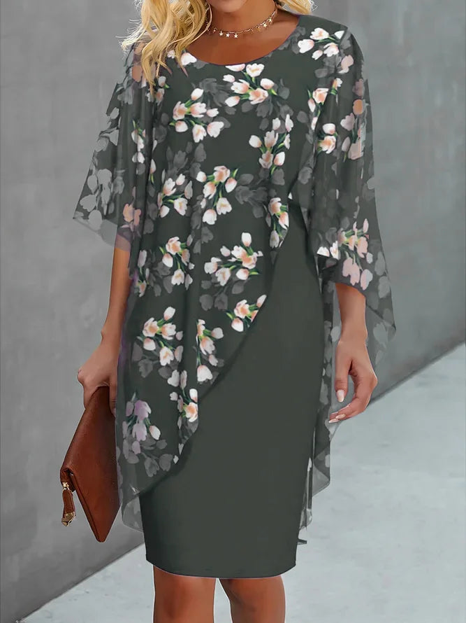 Summer dress with a flower pattern and overconf for women | Mini 4