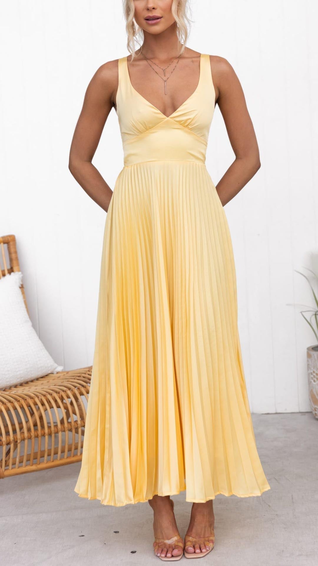 Women's V-Neck Pleated Occasion Maxi Dress
