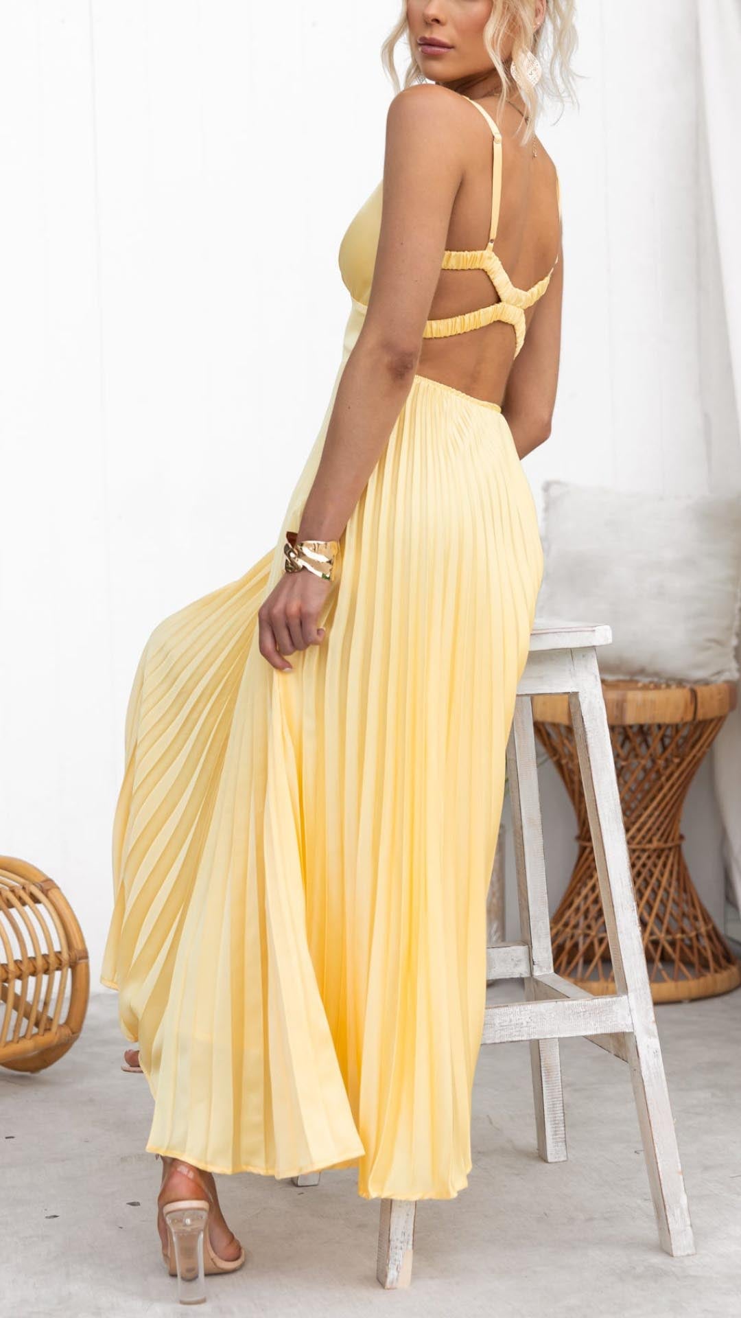 Women's V-Neck Pleated Occasion Maxi Dress