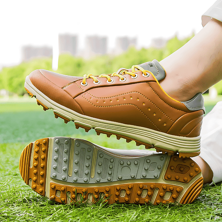 Golf Shoes with Integrated Spikes and Athletic Design for Men
