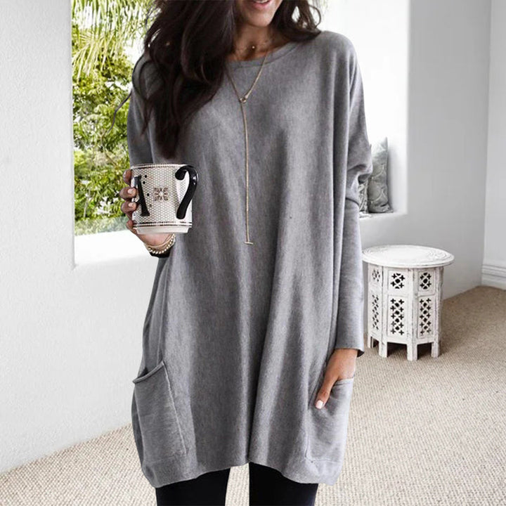 Women's sweater with bags 7