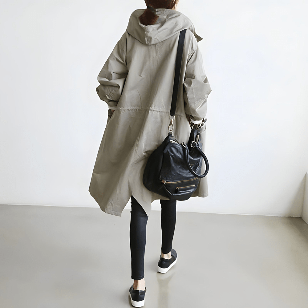 Emma light jacket with hood 2