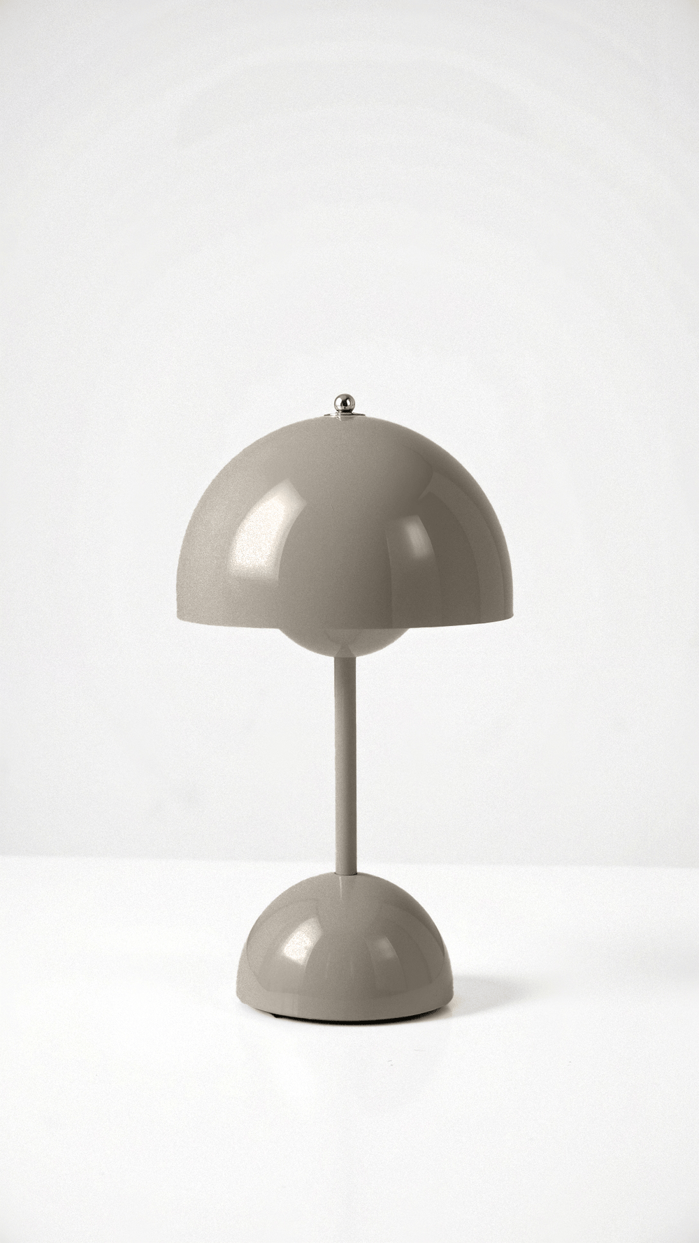 Veluce wireless table lamp 2