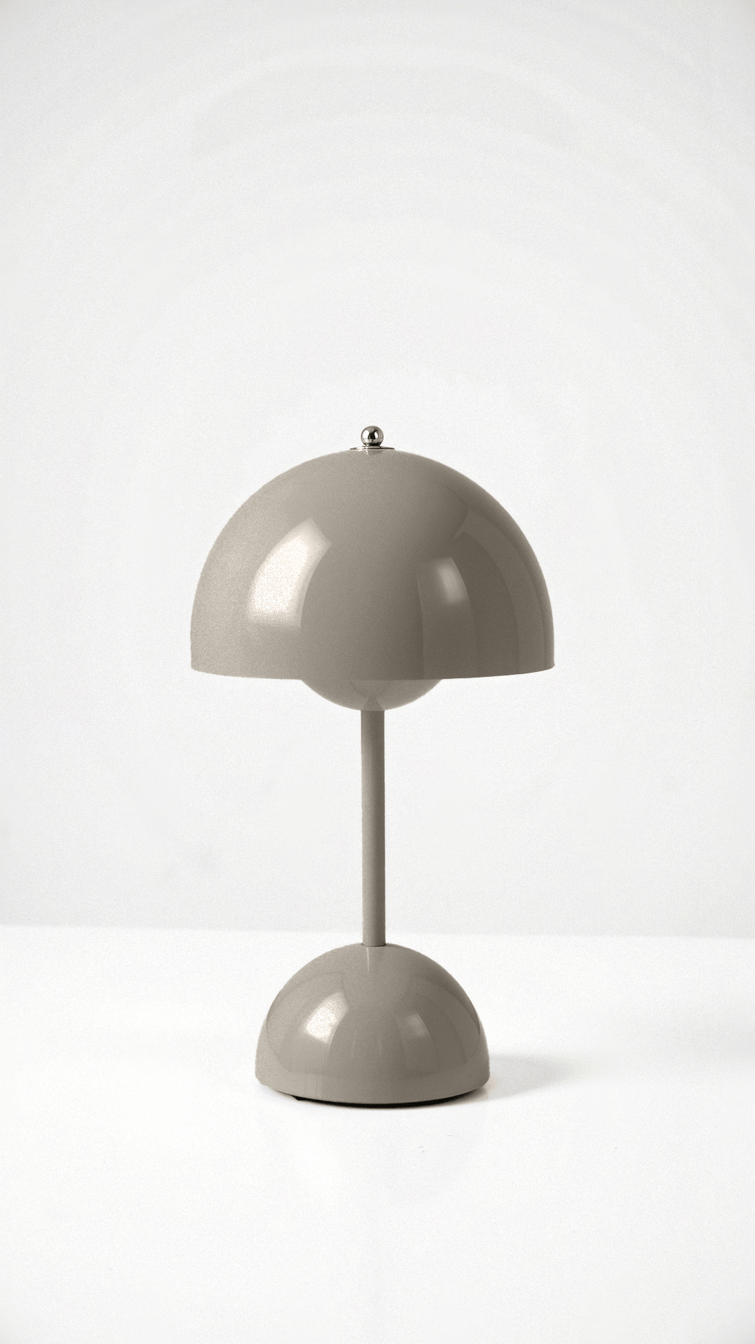 Veluce wireless table lamp 2