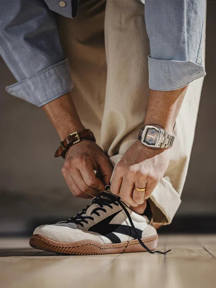 Retro Inspired Classic Sneakers with Timeless Design for Men